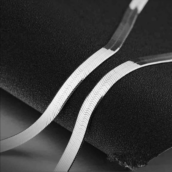 New 925 Silver 4MM Snake Chain Men Women Necklaces - Picture 3 of 6